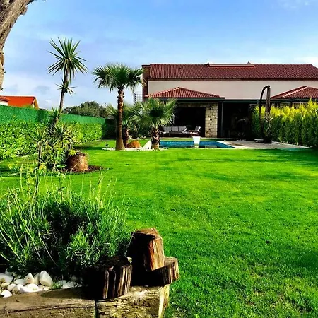 Sakin Sehrin 'Yasam Kralligi' Muestakil Havuz Villa Villa *