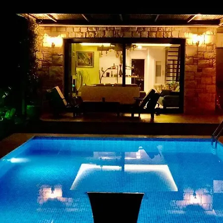 Villa Sakin Sehrin 'Yasam Kralligi' Muestakil Havuz Villa