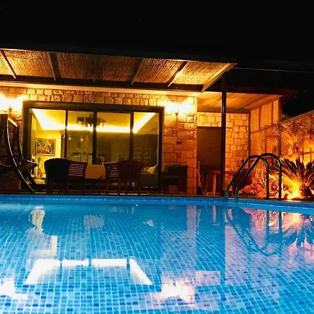 Villa Sakin Sehrin 'Yasam Kralligi' Muestakil Havuz Villa