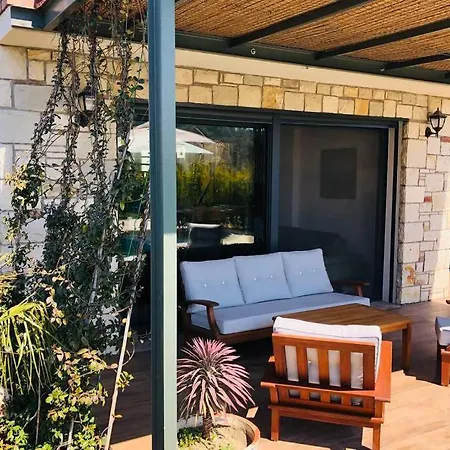 Sakin Sehrin 'Yasam Kralligi' Muestakil Havuz Villa Villa *