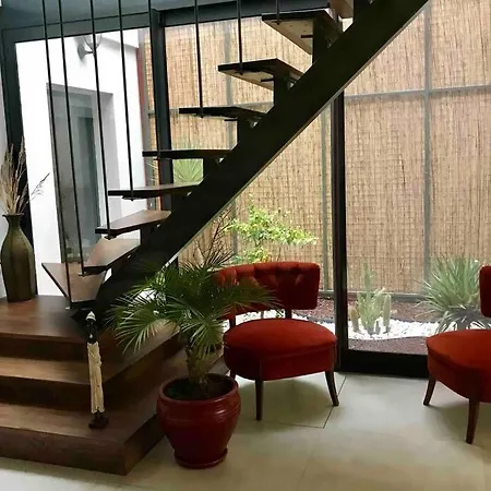 Sakin Sehrin 'Yasam Kralligi' Muestakil Havuz Villa * Kuscular