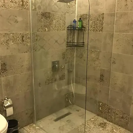 Sakin Sehrin 'Yasam Kralligi' Muestakil Havuz Villa *
