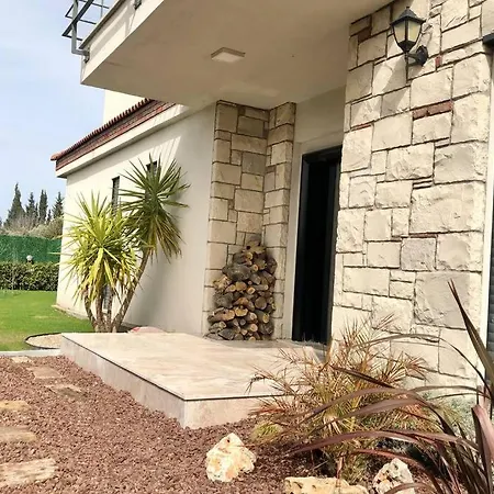 Sakin Sehrin 'Yasam Kralligi' Muestakil Havuz Villa فيلة كوجولار